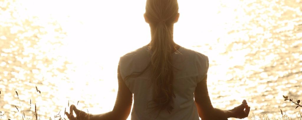 4 Ways Meditation Literally Changes The Brain