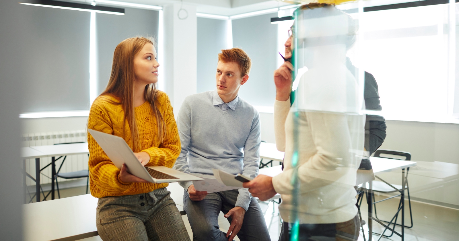 pic1220 11 things a narcissist will do to undermine your confidence